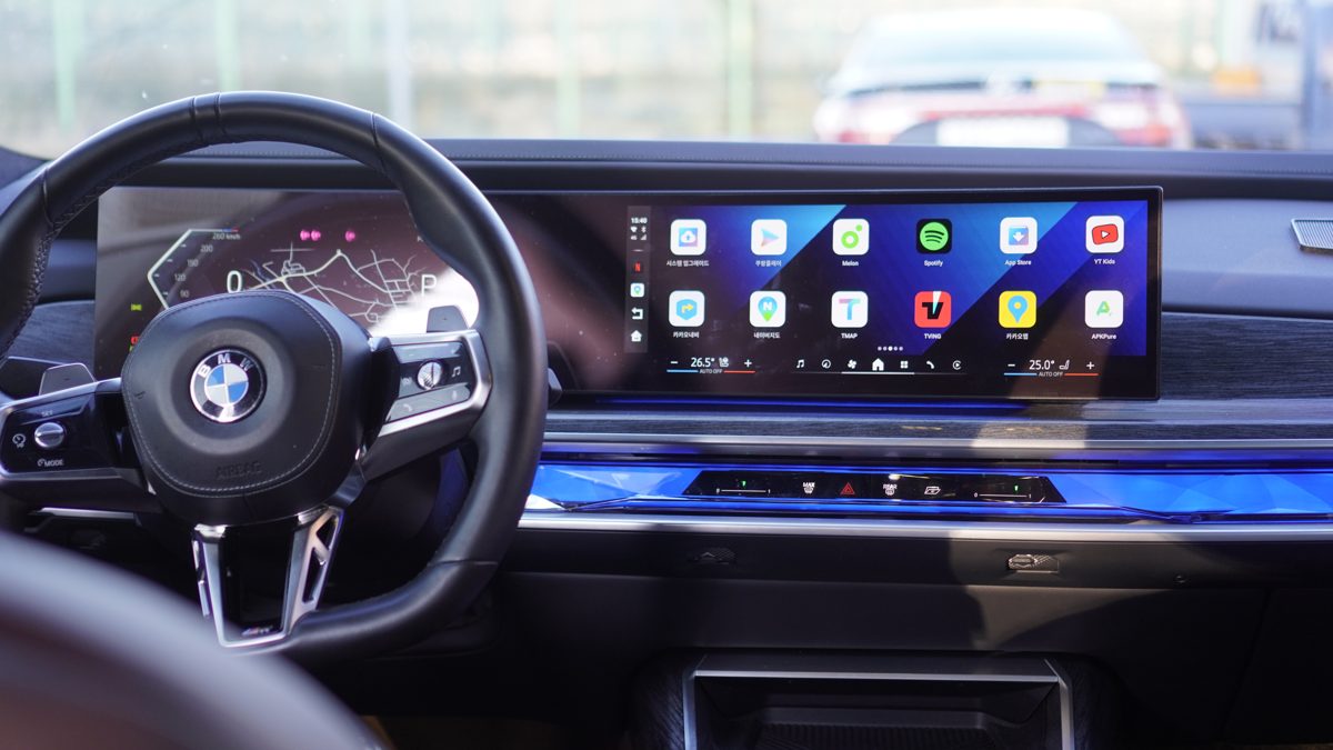 부스터큐 BMW형 bmw 메인화면 핸들 우측과 함께 나온샷